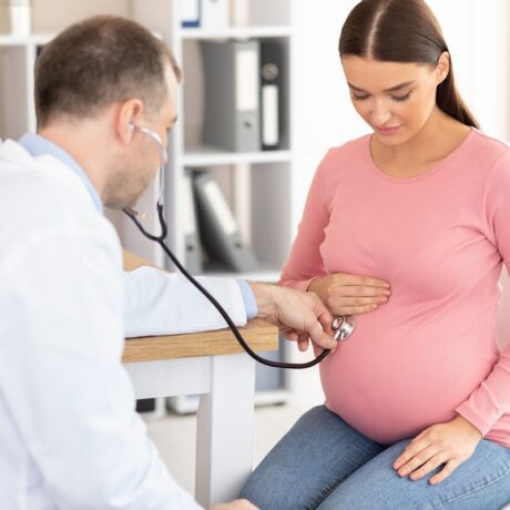 10 simptome pe care să nu le ignori în sarcină